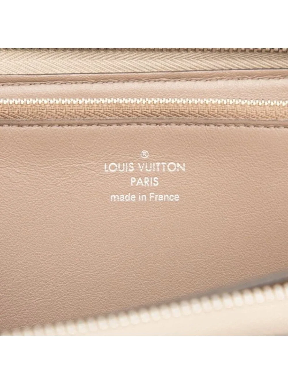 Louis Vuitton Portefeuille Comet Wallet Beige Leather